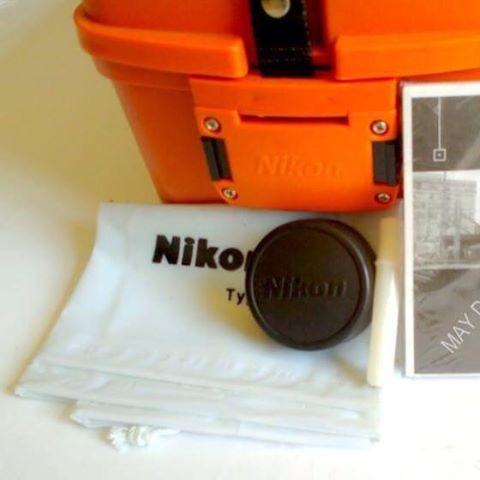 Hộp máy và nắp ống kính Nikon AC-2S